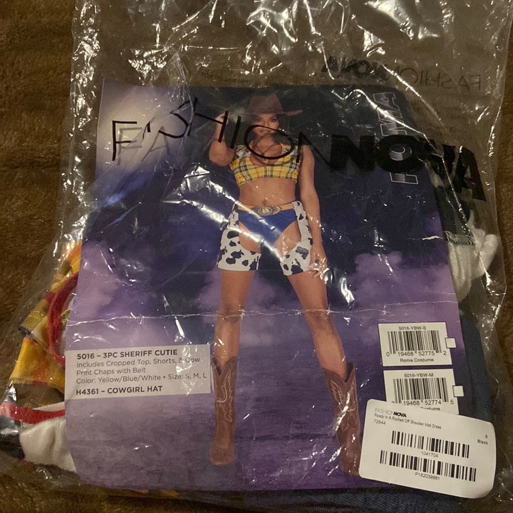 Fashion nova sheriff costume